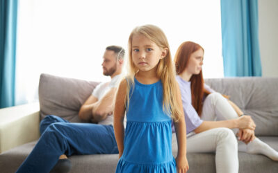 Ograniczenie władzy rodzicielskiej – kiedy sąd może interweniować i co to oznacza w praktyce?